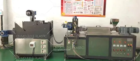 Tunna plåt extruderingsmaskiner