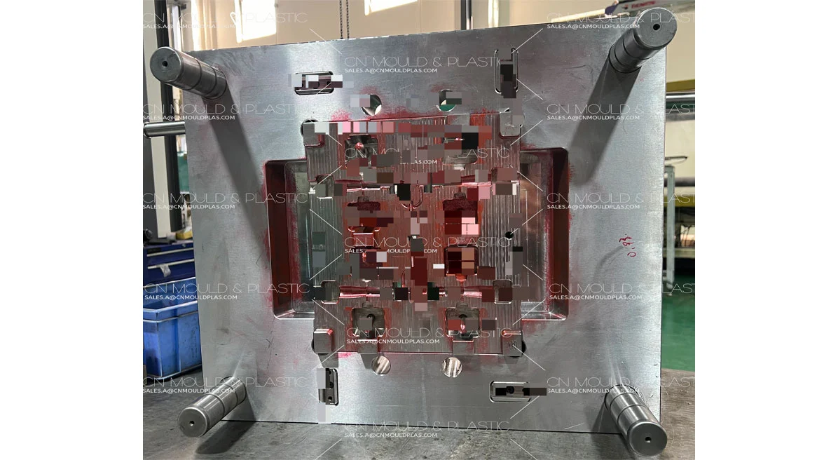 Hur fungerar PCB Infoga formning?